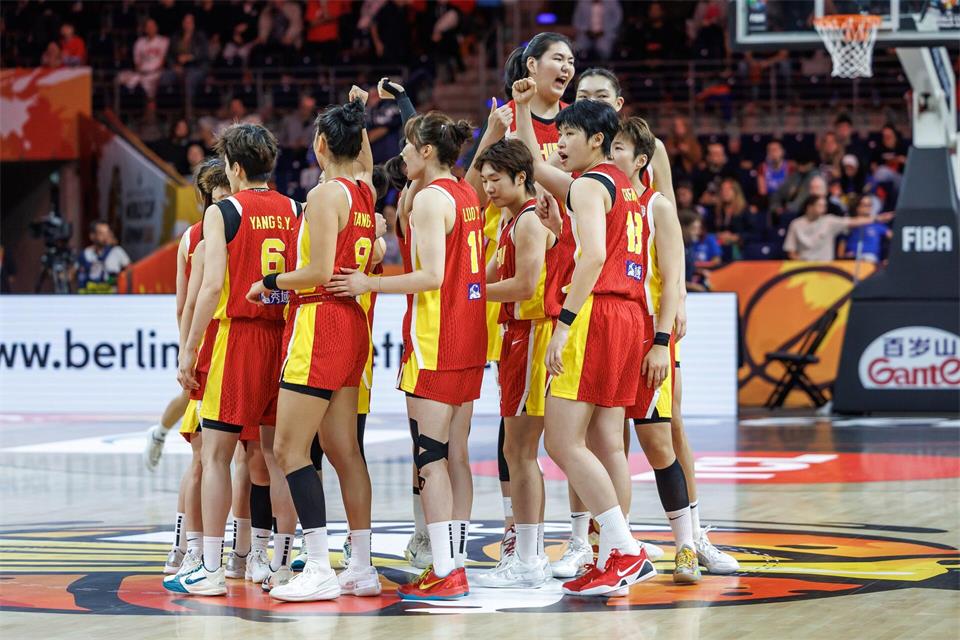 Chinas Basketballerinnen stehen im WM-Viertelfinale.Andreas Gora/dpa
