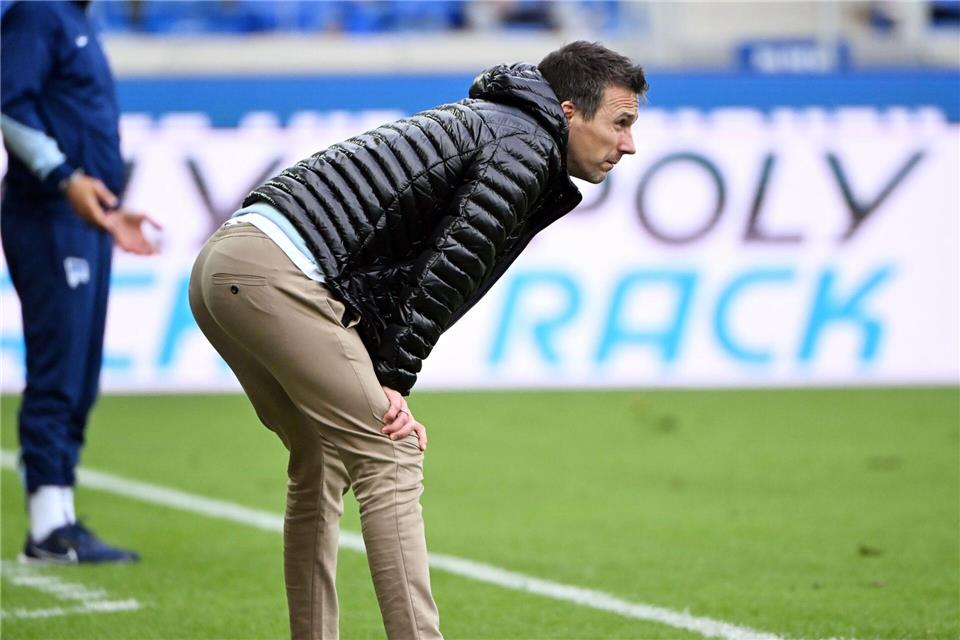 Christian Eichner und der KSC kassierten am Samstag die erste Saisonniederlage.Uli Deck/dpa