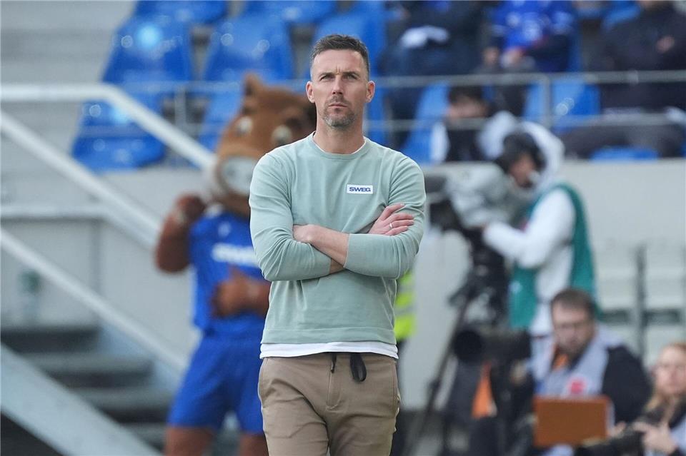 Christian Eichner wird den KSC einem Bericht zufolge vorzeitig verlassen. (Archivbild)Marc Schüler/dpa