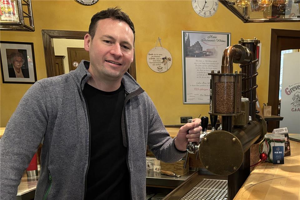 Christian Lipfert organisiert das Oktoberfest im Saal der Gaststätte Brömmel-Wilms.