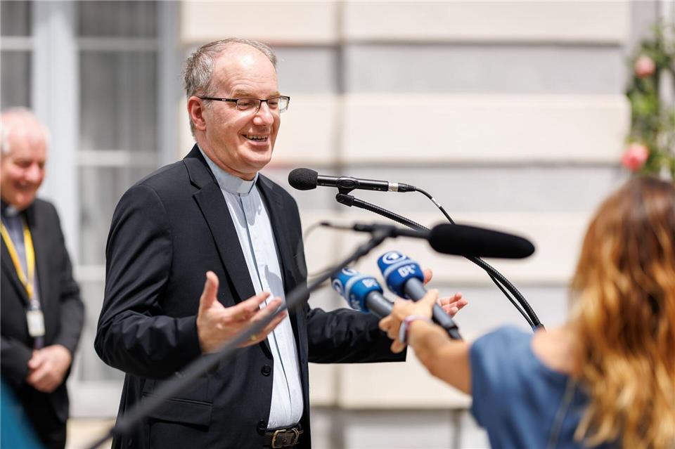 Christian Würtz gab nach Bekanntgabe seiner Ernennung eine Pressekonferenz. Daniel Karmann/dpa