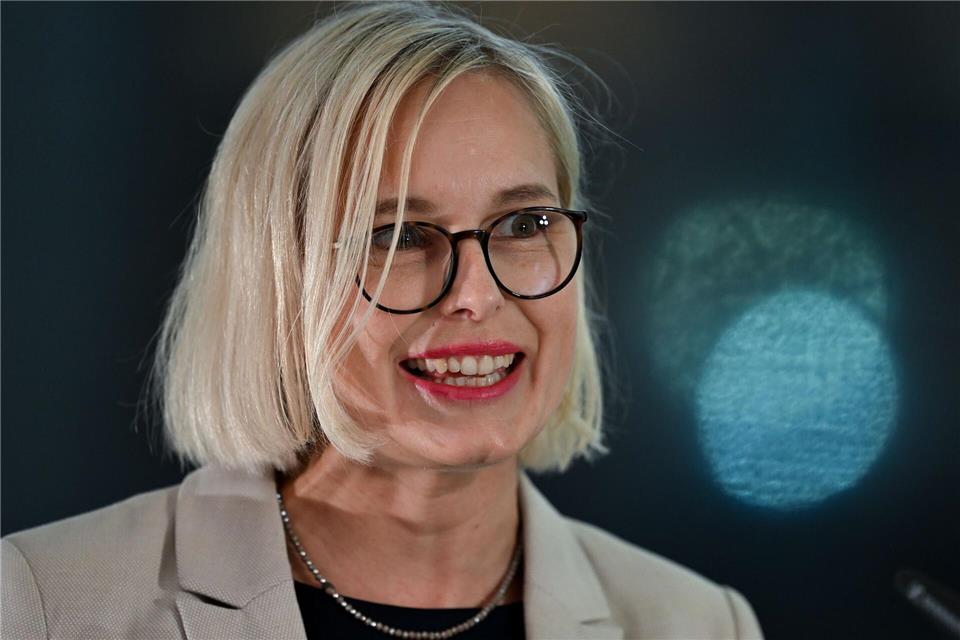 Christiane Schenderlein (CDU) ist Staatsministerin für Sport und Ehrenamt. Sie wird zusammen mit Steinmeier live beim EM-Finale der deutschen Basketballer in Riga dabei sein. (Archivfoto)Hendrik Schmidt/dpa