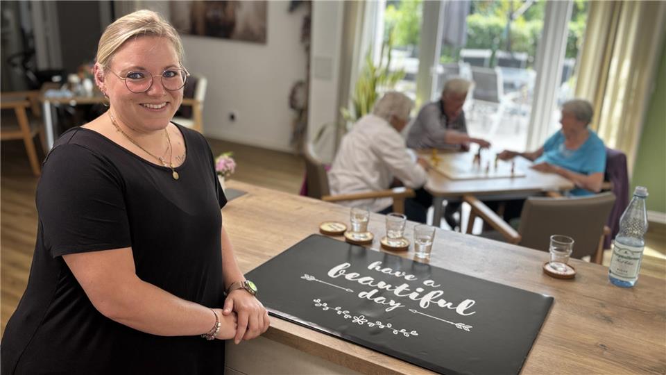 Christin Litwa leitet die Senioren-Wohngemeinschaften des AE-Pflegedienstes in Bahnhof Reken und Heiden.