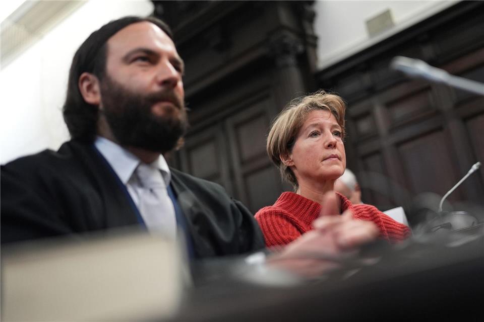 Christina Block steht seit einem halben Jahr in Hamburg vor Gericht, weil sie den Auftrag zur Entführung ihrer Kinder erteilt haben soll.Marcus Brandt/Pool dpa/dpa