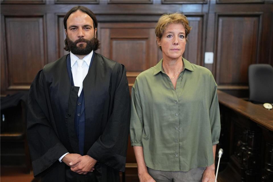 Christina Block und ihr Anwalt Ingo Bott im Gerichtssaal.Marcus Brandt/dpa Pool/dpa