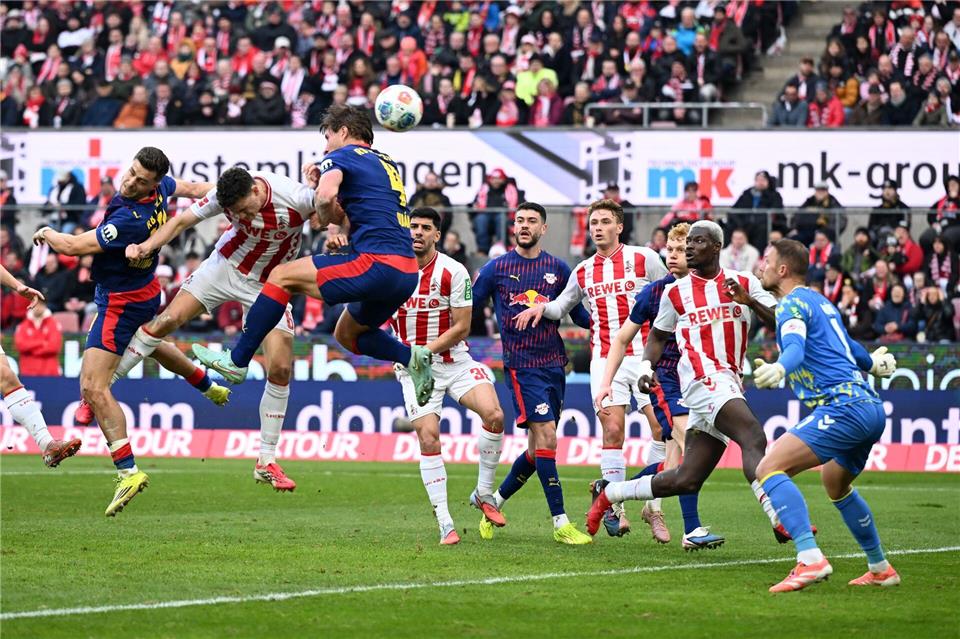 Christoph Baumgartner (l) traf per Kopf zur Leipziger Führung.Federico Gambarini/dpa