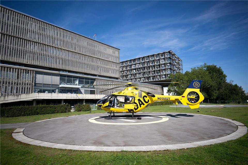 Chrstoph 31 ist ab Sonnenaufgang und bis Sonnenuntergang im Einsatz (Archivbild).Sebastian Christoph Gollnow/dpa