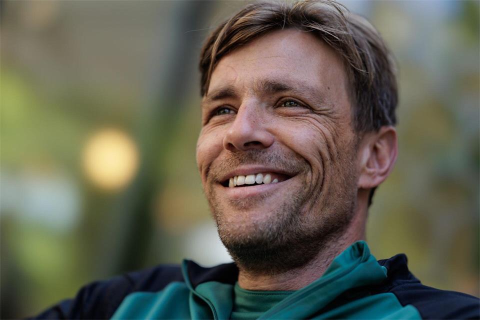 Clemens Fritz hofft auf eine sorgenfreie Saison mit Werder Bremen. (Archivfoto)David Ebener/dpa