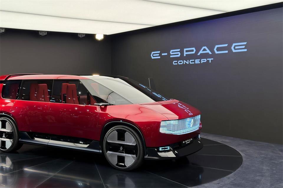 Comeback des Vans? Das Concept E-Space verweist auf den legendären Renault Espace und gibt einen Ausblick auf kommende Großraumlimousine.Thomas Geiger/dpa-tmn
