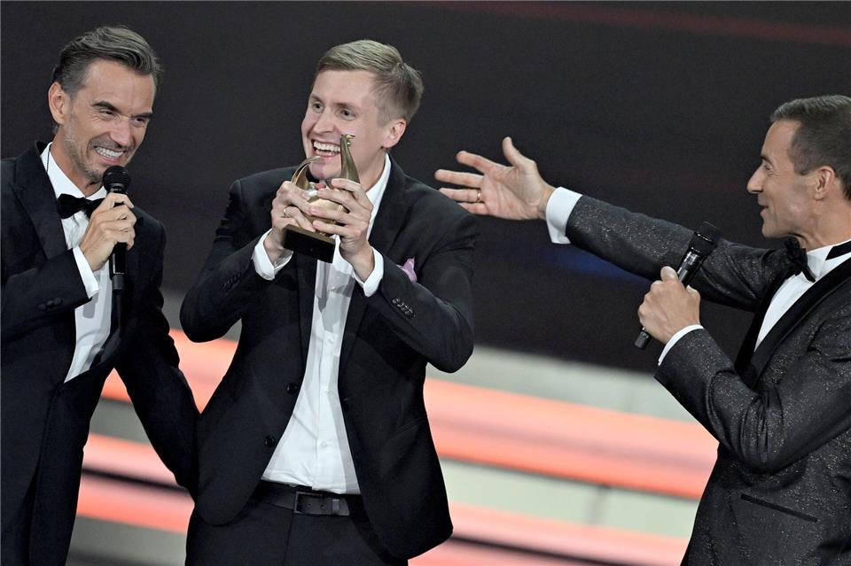 Goldene Henne für Barbara Schöneberger und Sarah Connor Comedian Till Reiners gewinnt die Goldene Henne in der Kategorie Comedy.Hendrik Schmidt/dpa