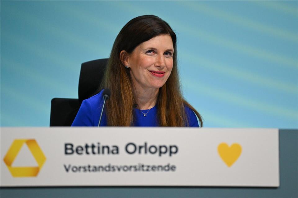Commerzbank-Chefin Bettina Orlopp ist eine von nur vier Frauen an der Spitze eines Dax-Konzerns. (Archivbild)Arne Dedert/dpa