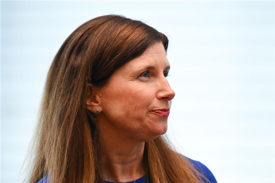 Commerzbank-Chefin Bettina Orlopp will die Eigenständigkeit des Frankfurter Dax-Konzerns verteidigen. (Archivbild)Arne Dedert/dpa