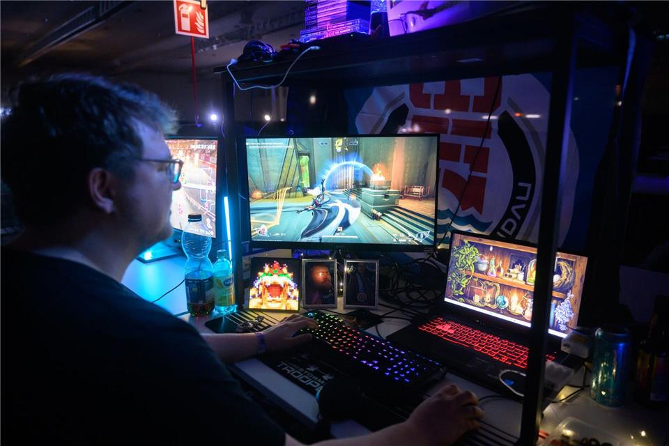 Computerspielefans treffen und messen sich in HannoverJulian Stratenschulte/dpa