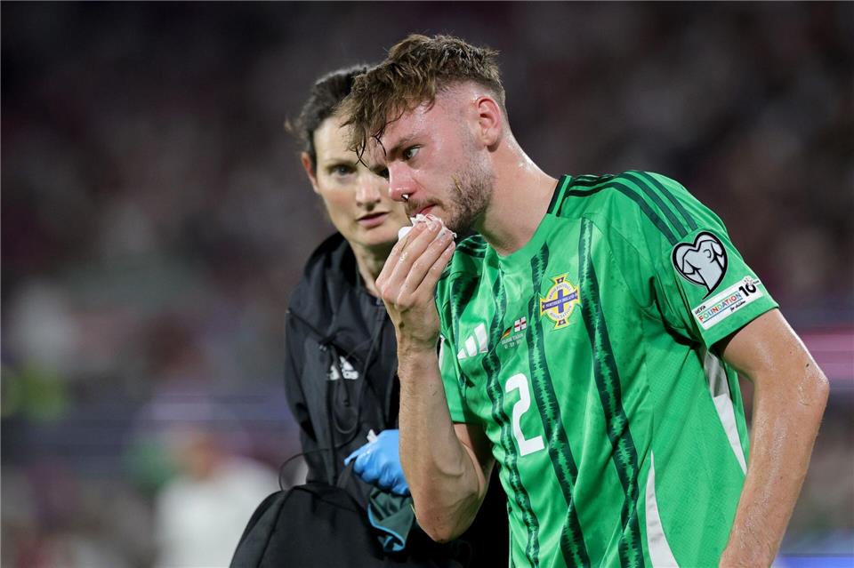 Nordiren wittern Chance: Gegen DFB-Team „noch mehr möglich“ Conor Bradley wird den Nordiren gegen Deutschland fehlen. (Archivbild)Rolf Vennenbernd/dpa