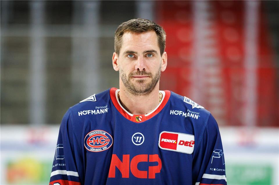 Constantin Braun bleibt ein Nürnberger Ice Tiger. (Archivbild)Daniel Karmann/dpa