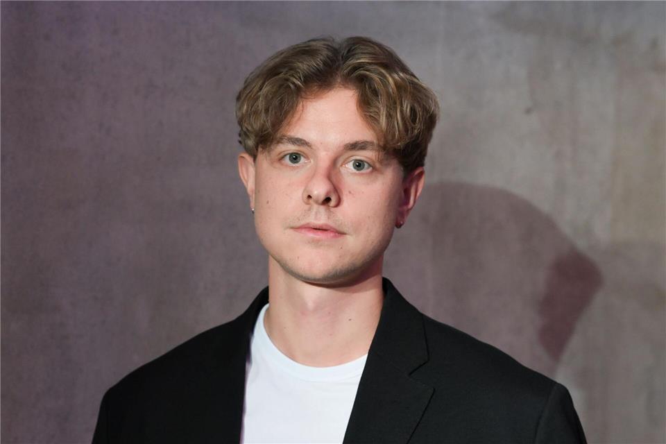 Wenn Geheimnisse viral gehen: die ARD-Serie „Schattenseite“ Content Creator Jonas Ems greift im Netz gesellschaftsrelevante Themen auf.Jens Kalaene/dpa