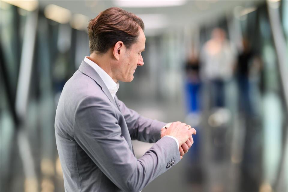 Conti-Chef Setzer scheidet Ende des Jahres einvernehmlich aus dem Vorstand aus. (Archivbild)Julian Stratenschulte/dpa