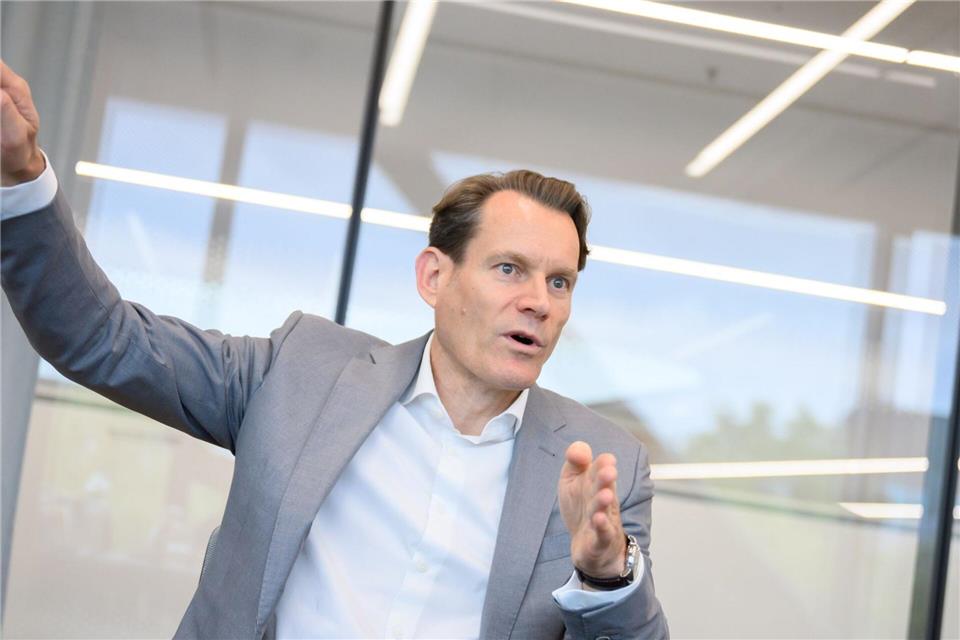 Conti will auch als reiner Reifenhersteller im Dax bleiben Continental-Chef Nikolai Setzer zeigt sich optimistisch für die Zukunft des Unternehmens.Shireen Broszies/dpa