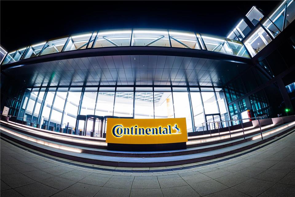 Continental steht vor der Aufspaltung – der Konzern aus Hannover will sich von seiner Autozuliefersparte und seiner Kunststofftechniksparte trennen. (Archivbild)Moritz Frankenberg/dpa