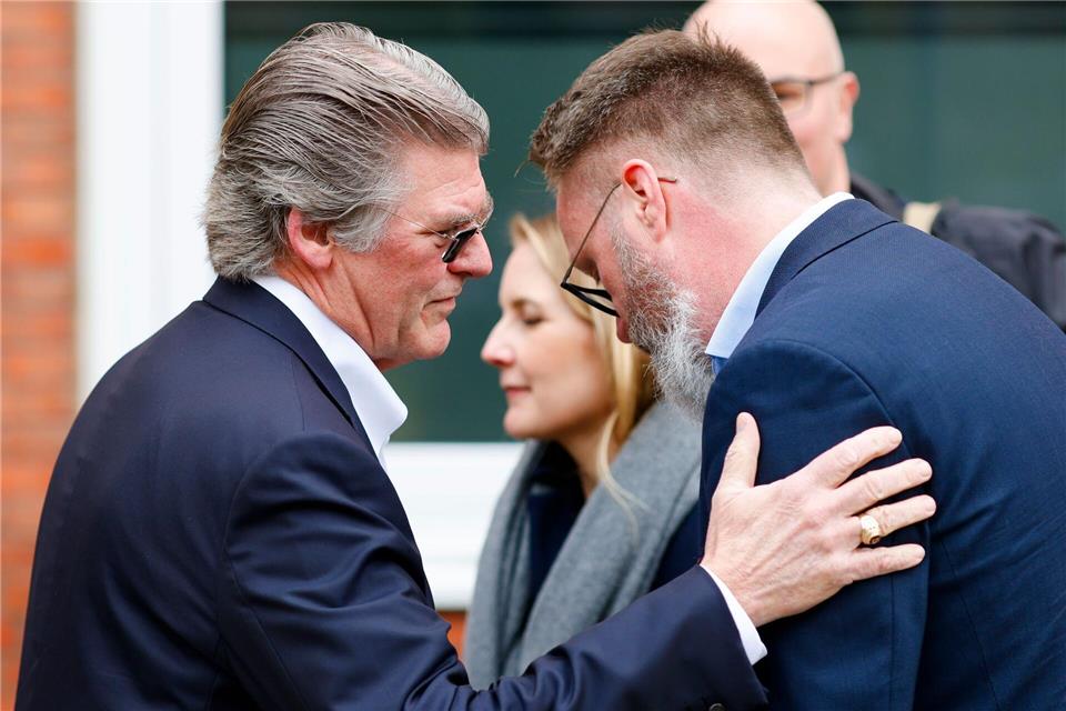 Cook und Madsen trafen sich bereits am Montag in der Region Heide.Frank Molter/dpa