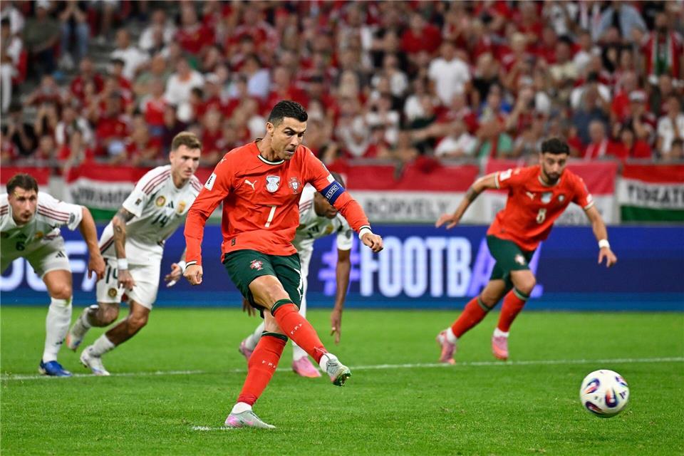 Cristiano Ronaldo spricht über seinen Bekanntheitsgrad. (Archivbild)Denes Erdos/AP/dpa