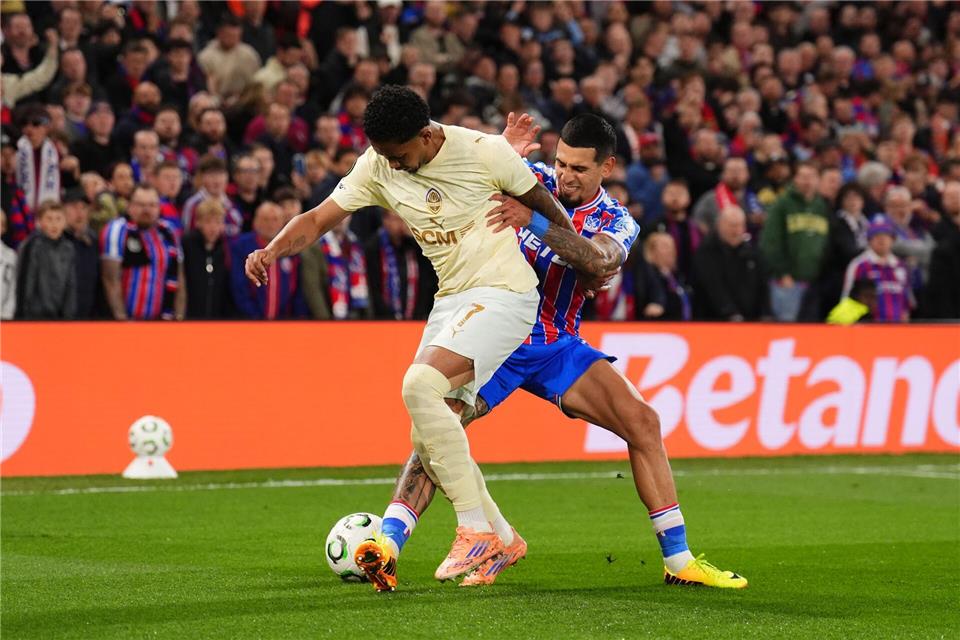 Crystal Palace zieht ins Finale ein.John Walton/PA Wire/dpa