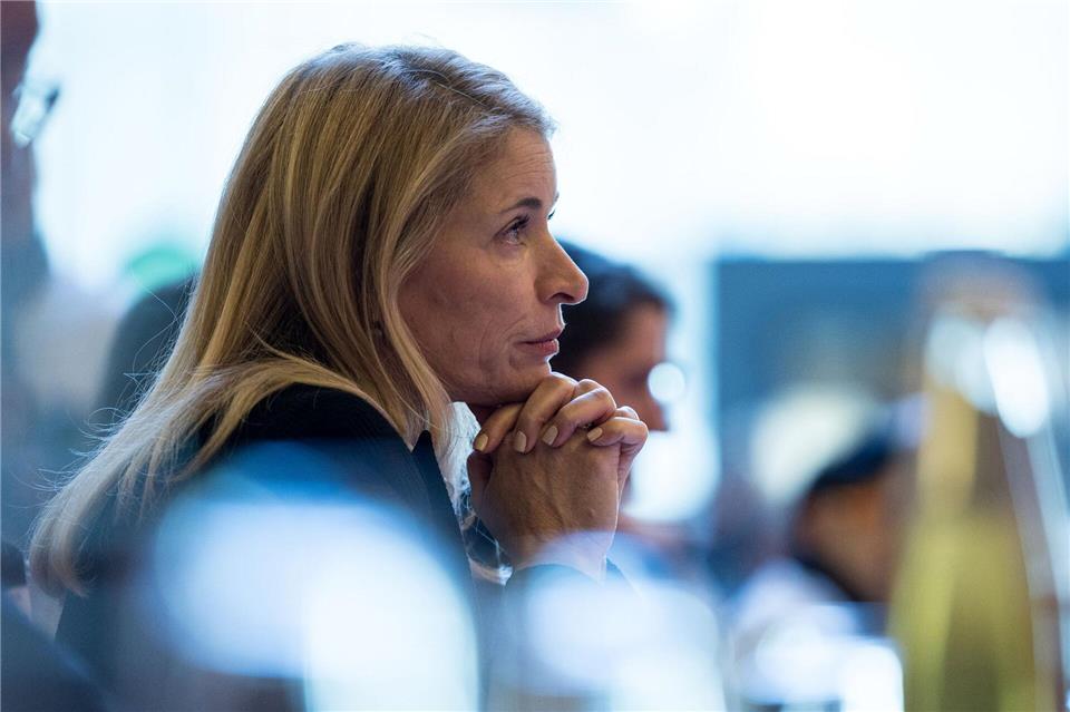 DB-Chefin Evelyn Palla ist entsetzt über den Angriff. (Archivbild)Hannes P Albert/dpa