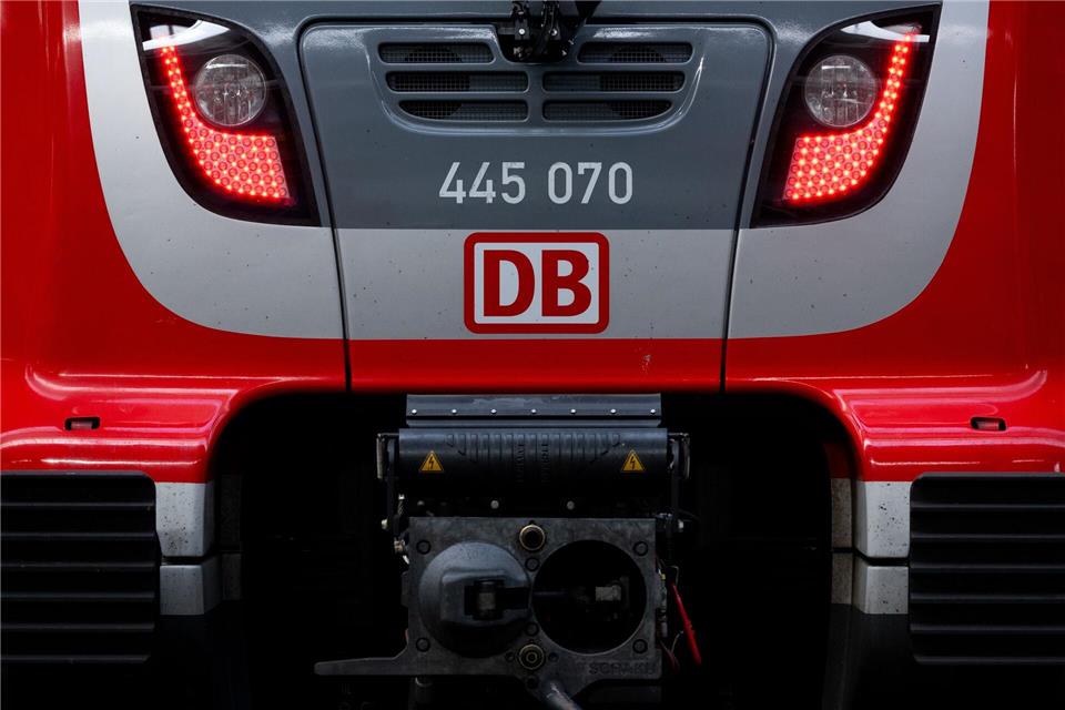 Hesselbergbahn rollt in Mittelfranken wieder DB Regio befährt die Strecke zwischen Wassertrüdigen und Gunzenhausen im Auftrag des Freistaats.Sven Hoppe/dpa