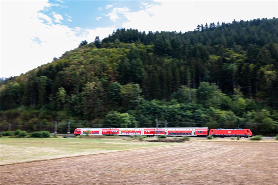Deutsche Bahn gewinnt Ausschreibung im Regionalverkehr DB Regio hat die Ausschreibung für Neckartal und Südbahn für sich entschieden.Philipp von Ditfurth/dpa