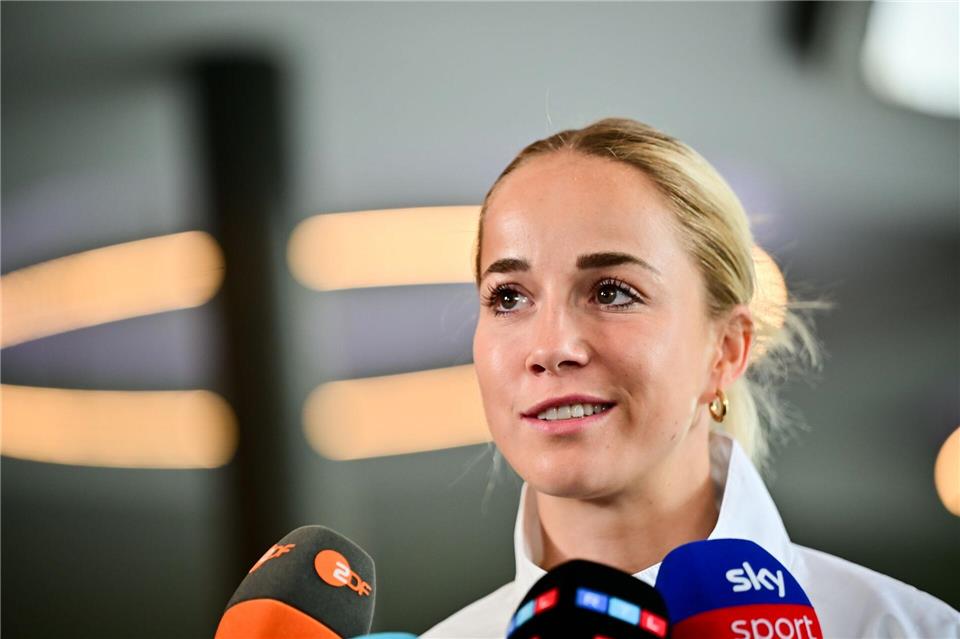 DFB-Kapitänin Giulia Gwinn fehlt dem FC Bayern gegen Bayer Leverkusen.Sebastian Christoph Gollnow/dpa