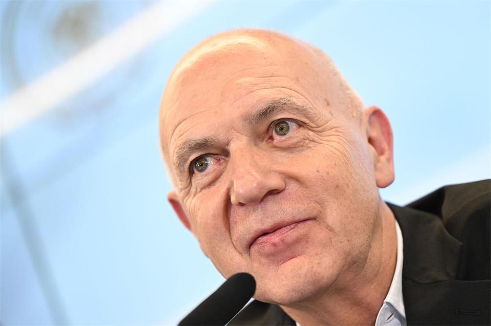 DFB-Präsident Neuendorf fordert eine neue FIFA-Führung. (Archivbild)Florian Wiegand/dpa