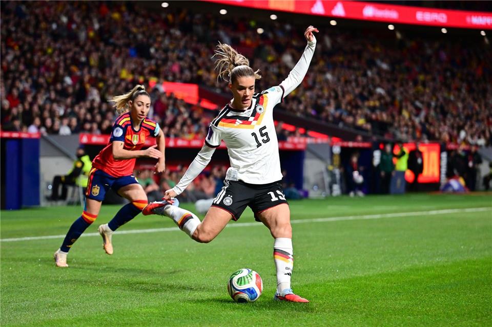 DFB-Stürmerin Selina Cerci im Vorwärtsgang. Sebastian Christoph Gollnow/dpa