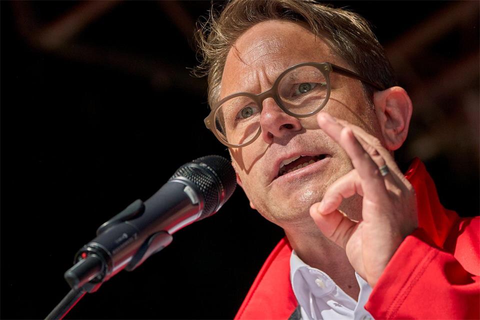 DGB-Vertreter Michael Rudolph: Reformen dürfen nicht auf dem Rücken von Beschäftigten ausgetragen werden (Archivbild)Sascha Ditscher/dpa