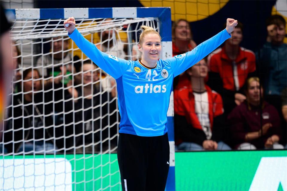 DHB-Torfrau Katharina Filter glänzte beim Sieg gegen Dänemark. (Archivbild)Marco Wolf/dpa