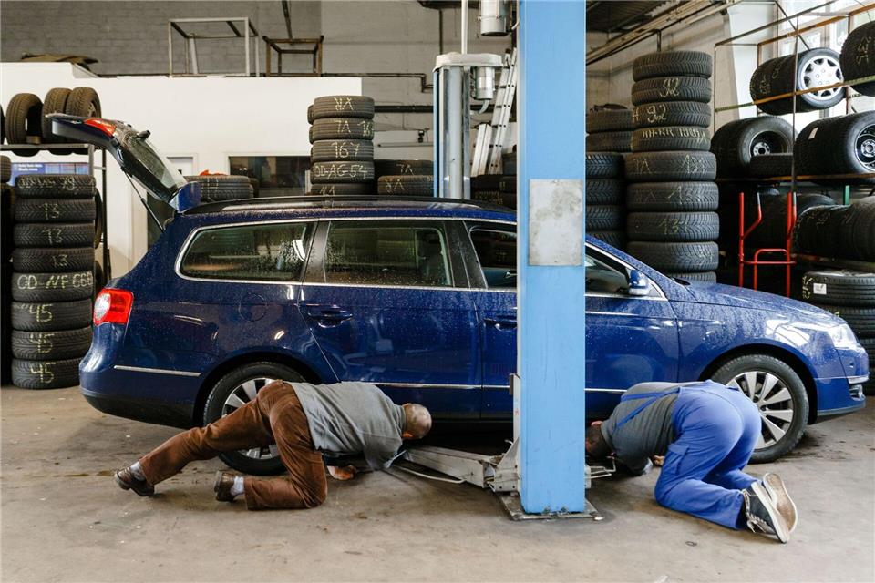 DIY-Werkstätten bieten ein professionelles Umfeld – und oft auch eine fachliche Betreuung bei den Arbeiten.picture alliance / dpa Themendienst