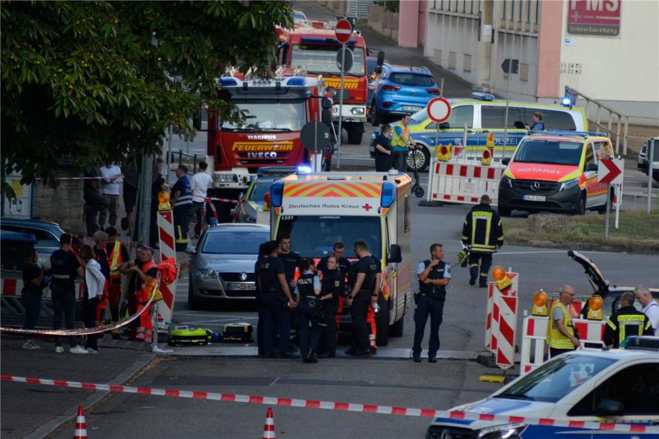 DIe Gewerkschaft der Polizei trauert um den getöteten Beamten. Gianni Gattus/dpa