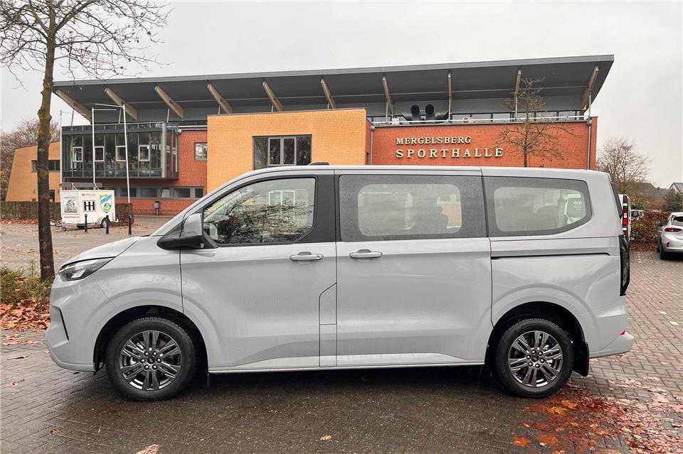 Da freut sich die Mannschaft: Einfaches Ein- und Aussteigen dank Schiebetüren.