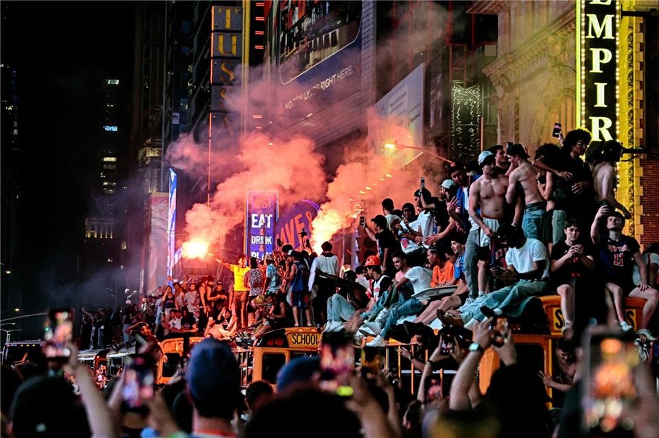 Da waren die Feiern noch friedlich.Heather Khalifa/AP/dpa