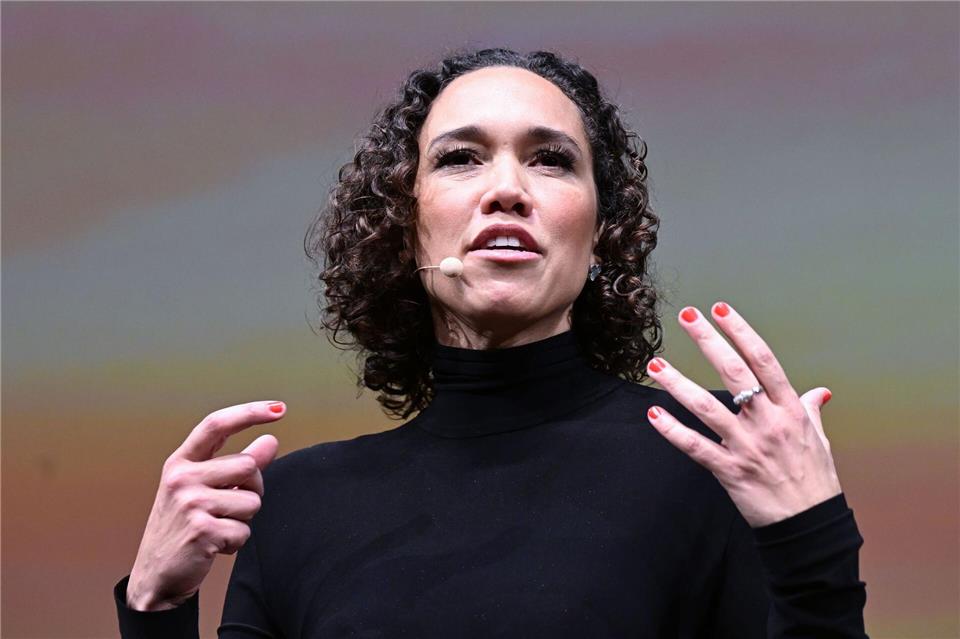 Da waren die Haare noch dran: FDP-Generalsekretärin Nicole Büttner vor zehn Wochen in Stuttgart. (Archivbild)Bernd Weißbrod/dpa