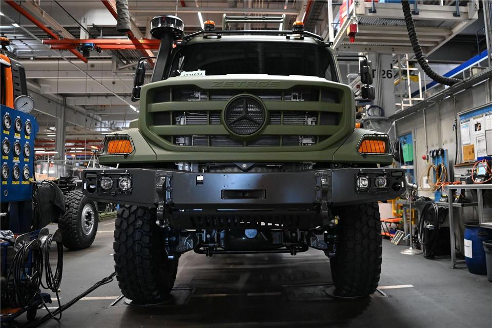 Daimler Truck sieht Potenzial bei Militärfahrzeugen. (Archivbild)Katharina Kausche/dpa