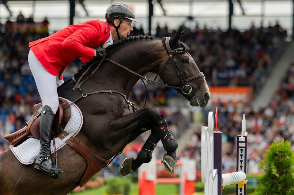 Daniel Deußer kann auch im Einzel eine Medaille gewinnen.Rolf Vennenbernd/dpa