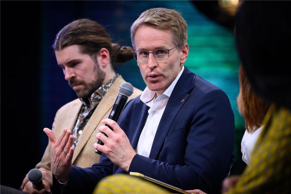 Daniel Günther (CDU), Ministerpräsident von Schleswig-Holstein, spricht bei der Medienkonferenz re:publica 26 über den Umgang mit der AfD. Bernd von Jutrczenka/dpa