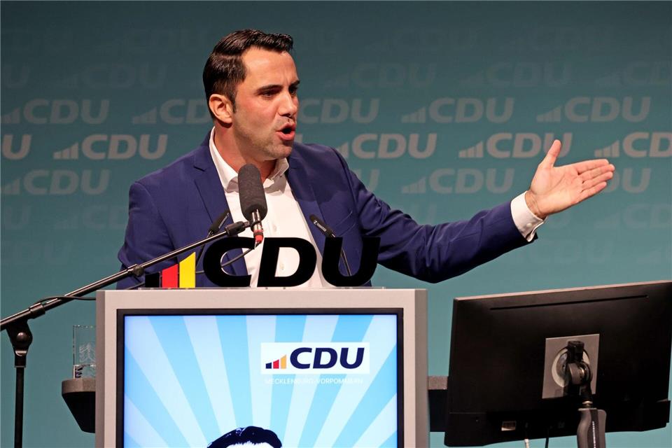 Daniel Peters führt die CDU in den Landtagswahlkampf.  Bernd Wüstneck/dpa