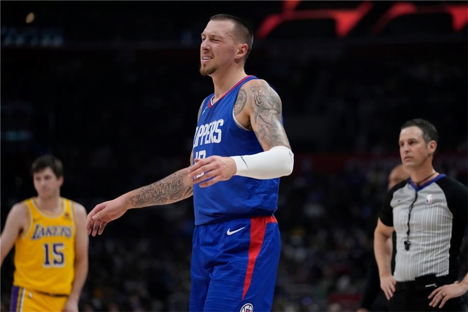 Daniel Theis hat einen Vertrag beim NBA-Club New Orleans Pelicans unterschrieben.