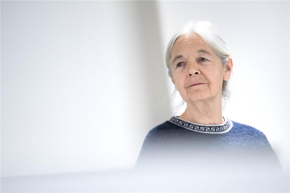 Daniela Klette ist wegen Überfällen auf Geldtransporter und Supermärkte in Niedersachsen, Nordrhein-Westfalen und Schleswig-Holstein angeklagt. (Archivbild)  Sina Schuldt/dpa