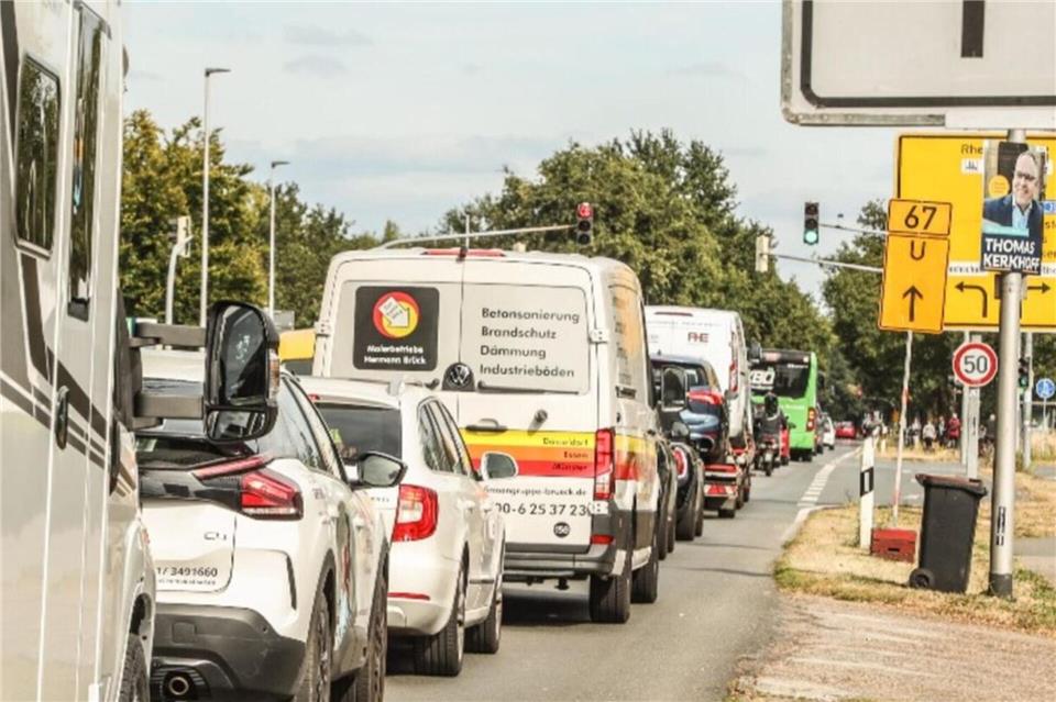 Dank der Freigabe der B67 dürfte es für Autofahrer ab Mittwochnachmittag (15.10.) wieder deutlich einfacher werden, zwischen Bocholt und Rhede zu pendeln.
