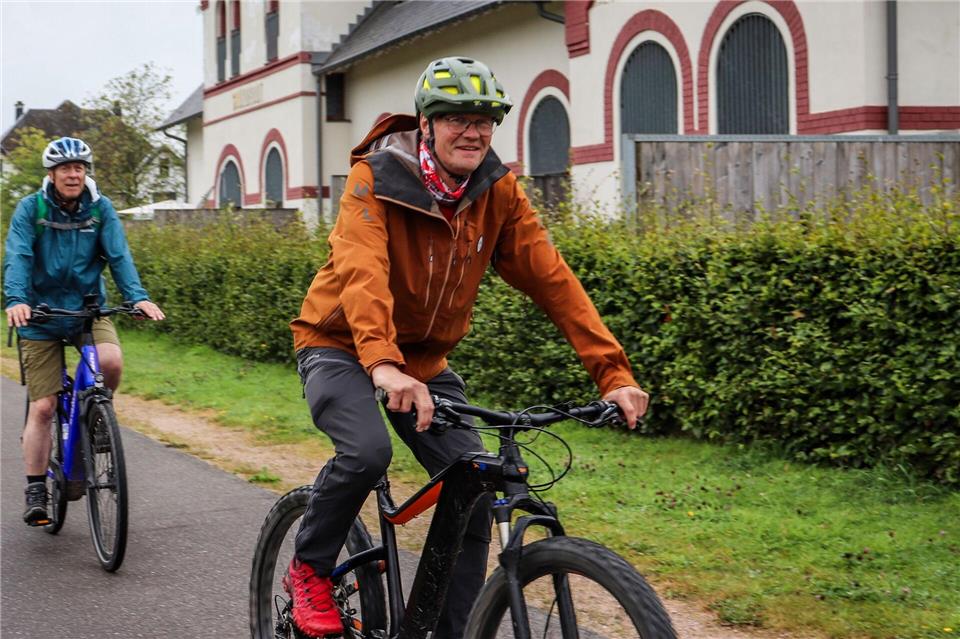 Dany Heck (re.) ist Tourismusmanager Ostbelgiens.Deike Uhtenwoldt/dpa-tmn