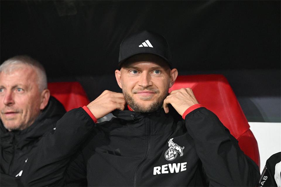 Darf nach dem Weiterkommen im DFB-Pokal zunächst durchatmen: Köln-Trainer René Wagner.Federico Gambarini/dpa