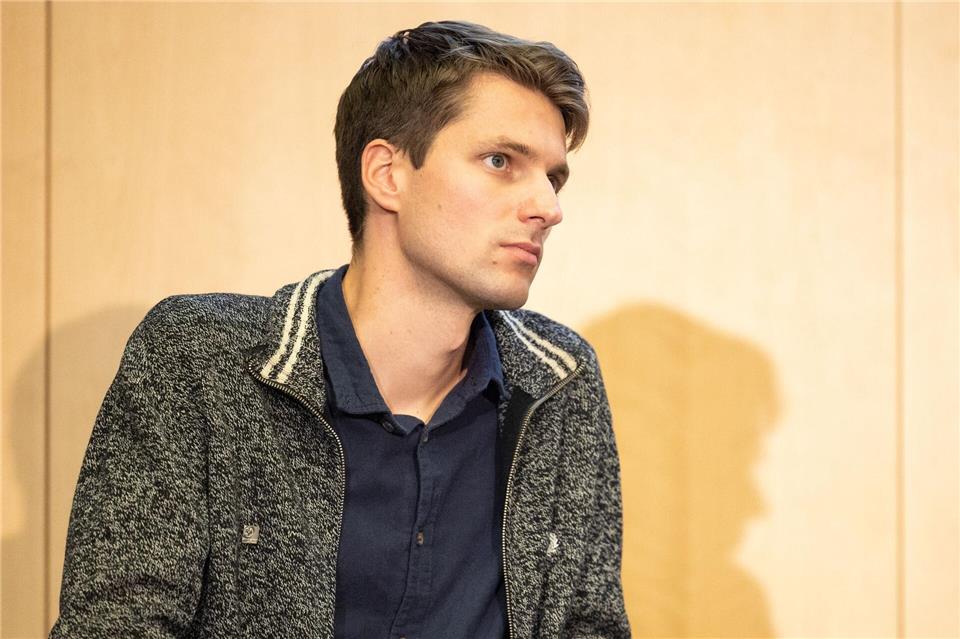 Dario Minden, Leiter der Fanabteilung der Eintracht, hat kein Verständnis für den Ausschluss der Frankfurter Anhänger. (Archivbild)Hannes P. Albert/dpa