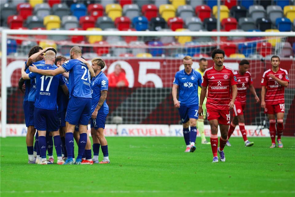 Darmstadt bejubelt das 2:0 durch Fabian Nürnberger.Christoph Reichwein/dpa